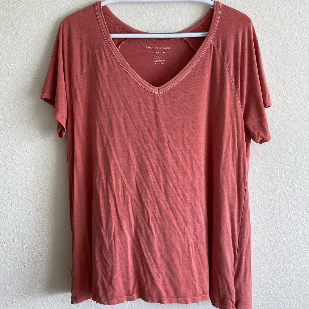 Coral American Eagle Soft and Sexy V Neck Top